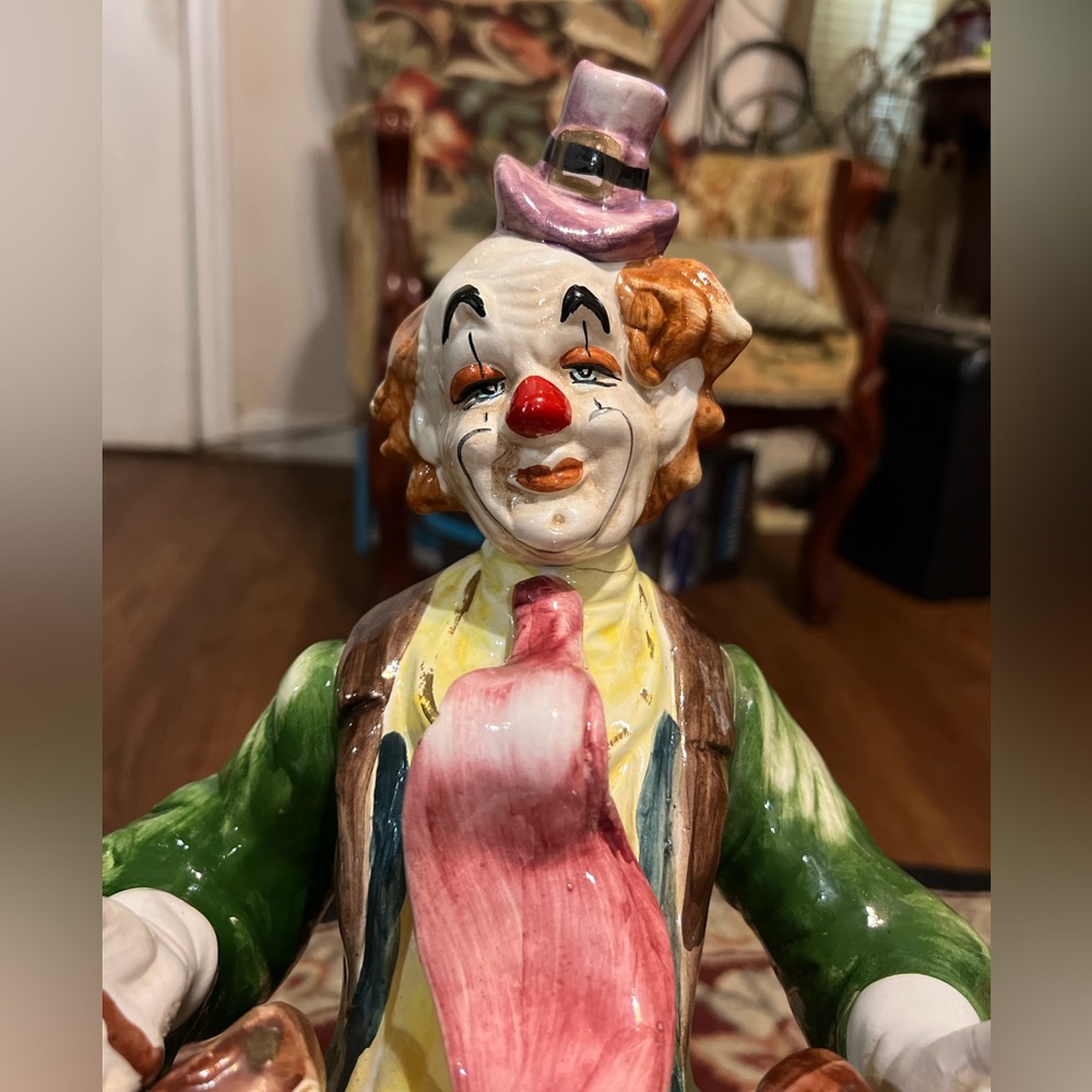 2 CAPODIMONTE ANTIQUE CLOWNS. Made in Italy